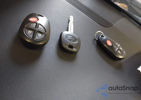 2012 Toyota Highlander Se V6 from USA, damaged, VIN 5TDBK3EHXCS137855